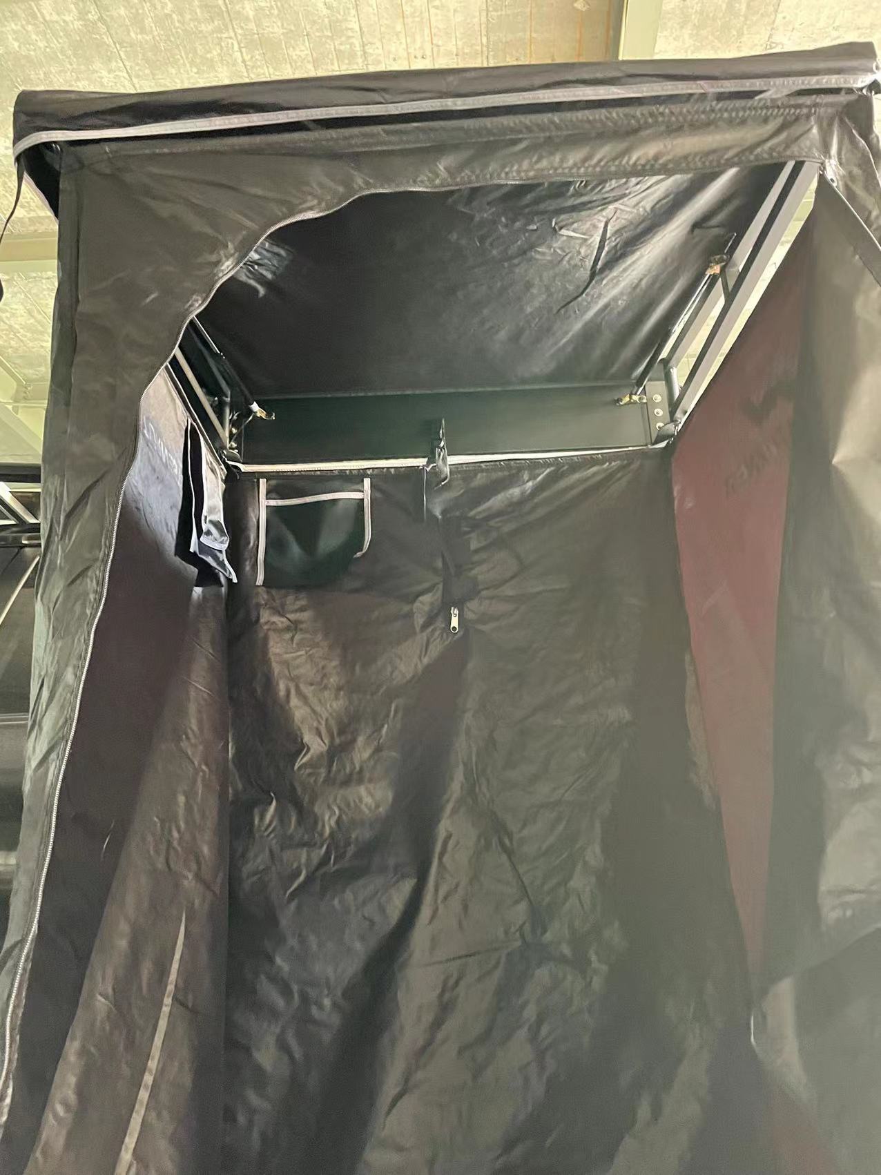 Lekki letni namiot prysznicowy – Outdoor Camping Shower recenzja i cena